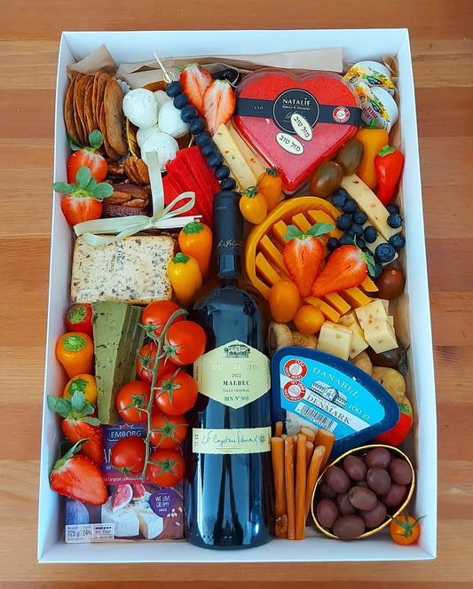 מגש משולב כולל יין